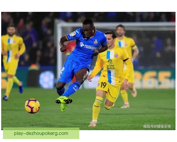 卡塞雷诺B女足鏖战赫塔费女足三三平局展现精彩攻防